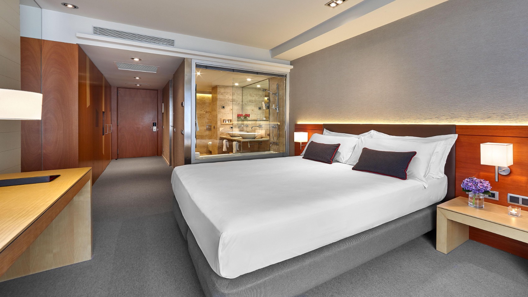 Room - The Artist Grand Hotel of Art 